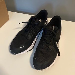 Nike running shoes men